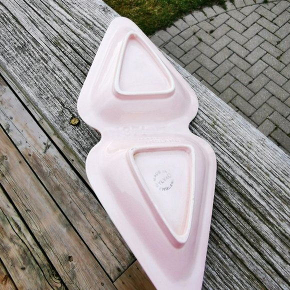 Vintage SylvaC Pottery Pink Triangular Dish with Blackberry Finial - Picture 9 of 16